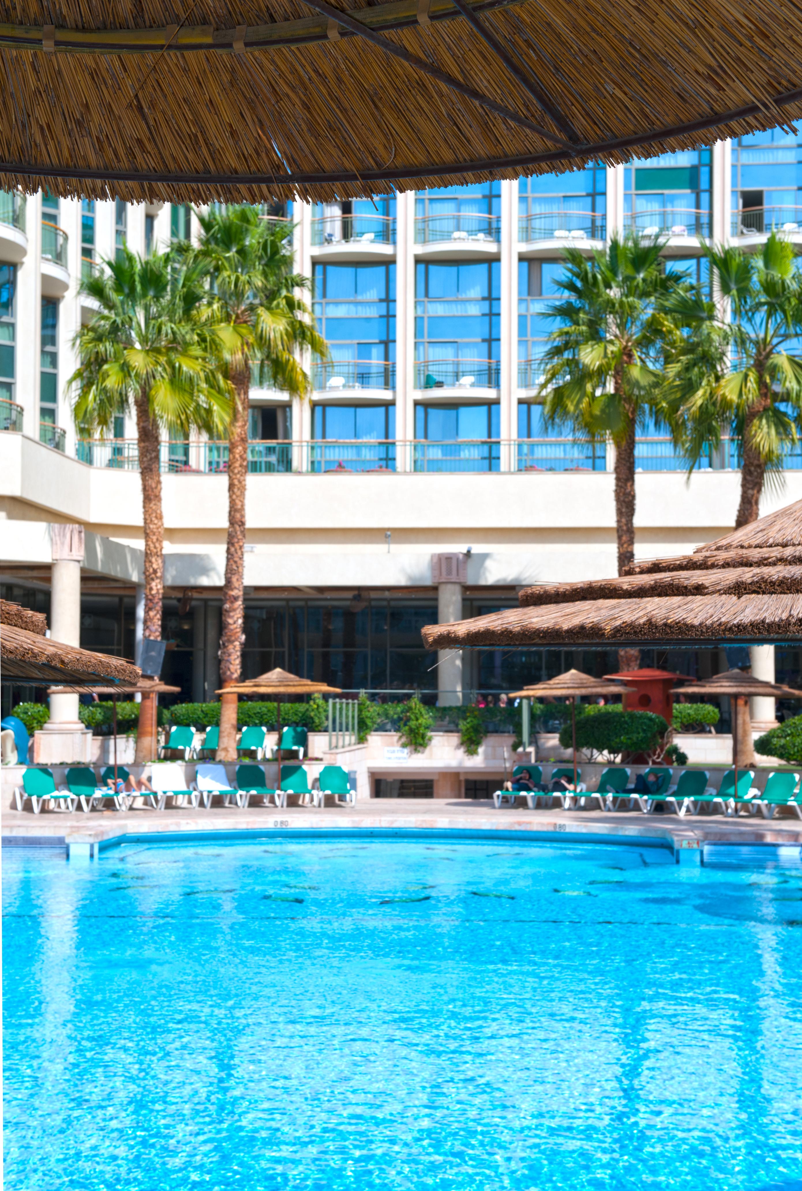 U Magic Palace Эйлат Экстерьер фото The pool at the Westin