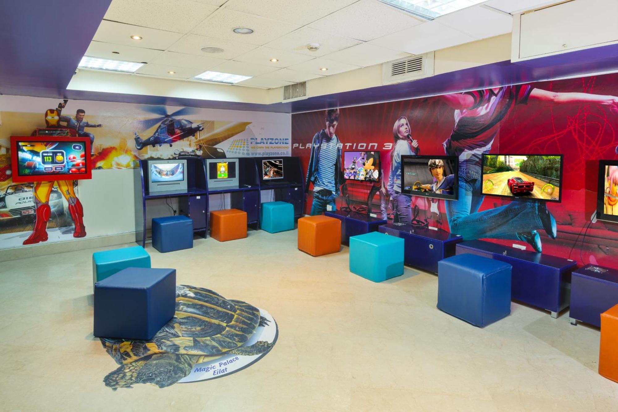 U Magic Palace Эйлат Экстерьер фото The Play Station 3 area