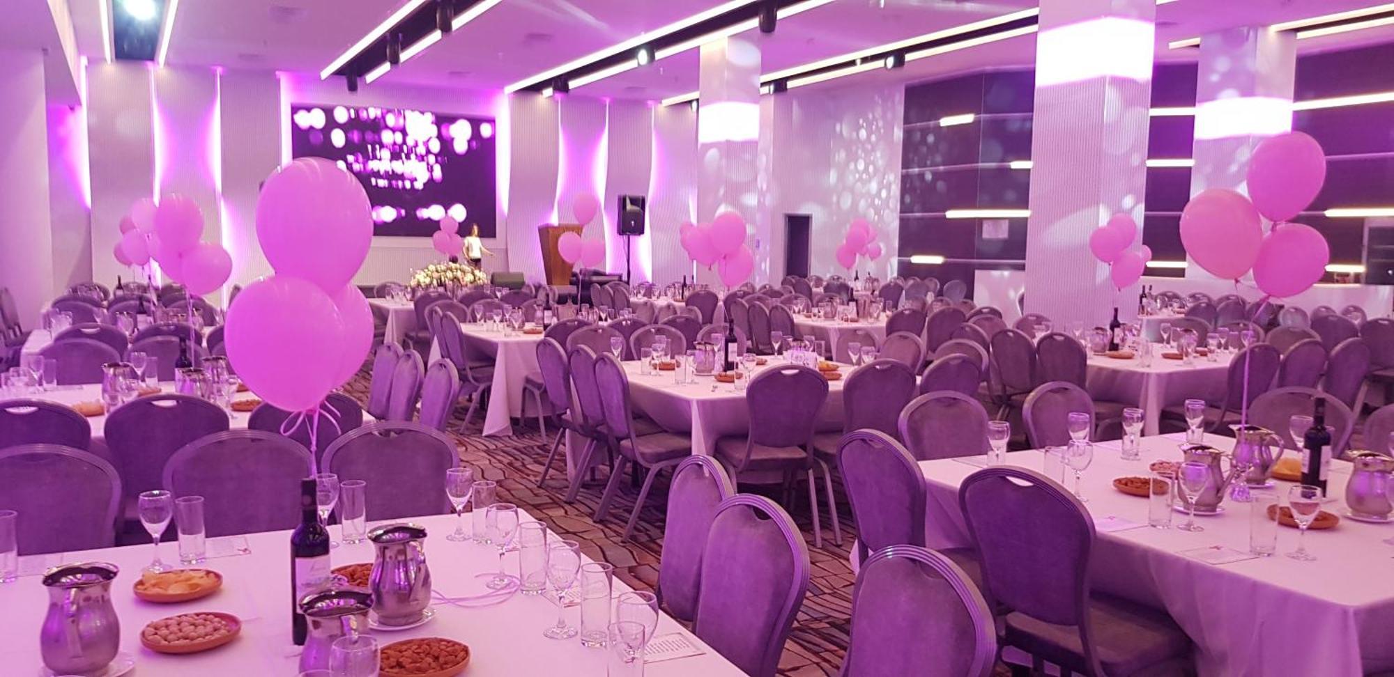 U Magic Palace Эйлат Экстерьер фото The Great Hall at the University of Warwick
